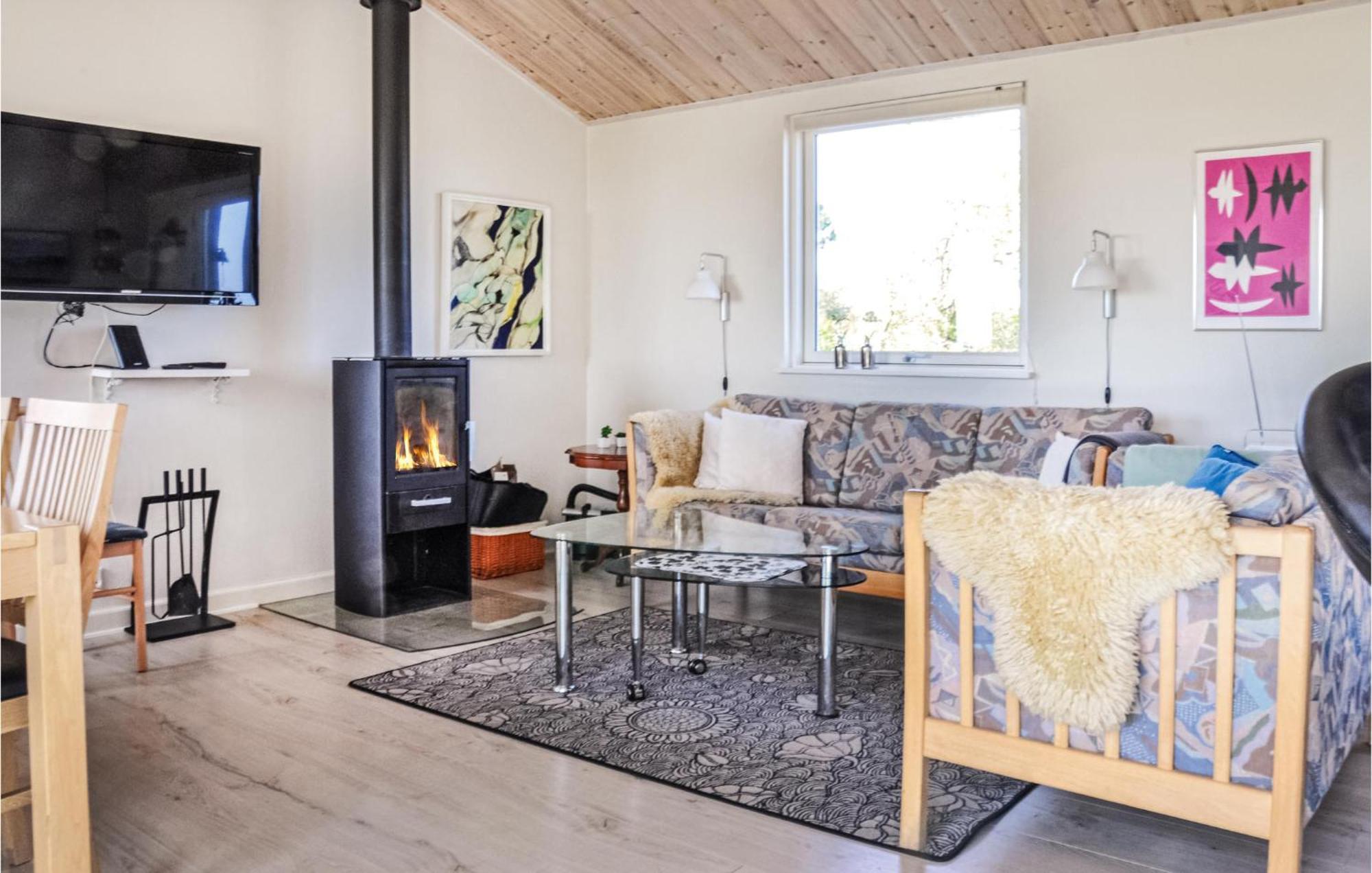 Cozy Home In Otterup With Kitchen Εξωτερικό φωτογραφία